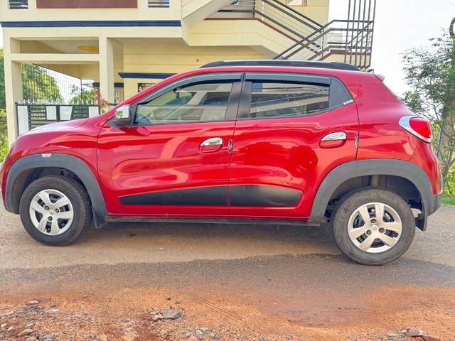 https://images10.gaadi.com/usedgaadi-sellcar/UsedCar/e599d741a/0f07c66e-744c-4c96-860b-8c06be50e0e8.jpeg?imwidth=6402