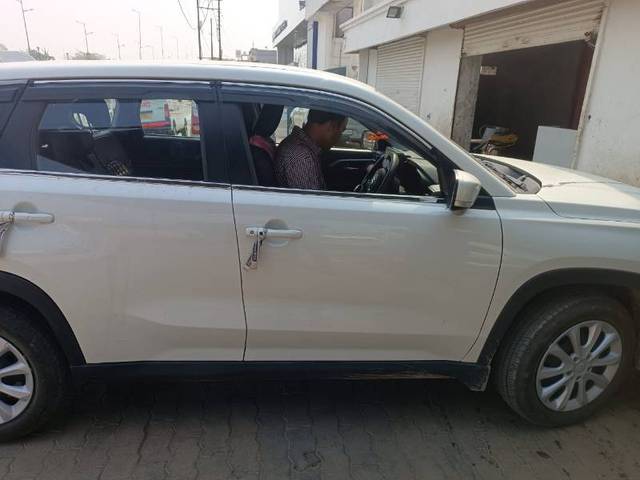 https://images10.gaadi.com/usedgaadi-sellcar/UsedCar/e599d8eba/ec2f8ab6-1f54-4168-9d47-c331bb44bb79.jpg?imwidth=6401