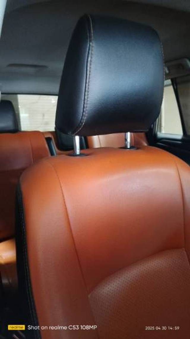 https://images10.gaadi.com/usedgaadi-sellcar/UsedCar/e599fdeda/a59f7c01-c2ae-44ee-b872-6d3753702dcd.jpeg?imwidth=6400