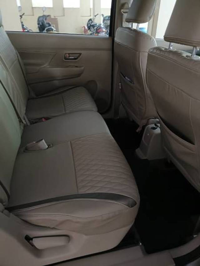 https://images10.gaadi.com/usedgaadi-sellcar/UsedCar/e59a61e6a/92b6360b-f059-46f7-b2b9-eea777ec66ef.jpeg?imwidth=6402