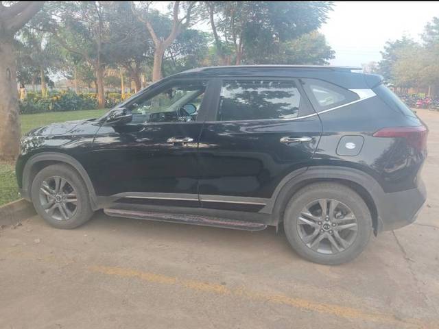 https://images10.gaadi.com/usedgaadi-sellcar/UsedCar/e59a898ba/f9620b5f-5055-468e-a789-89b233650fdd.jpg?imwidth=6402