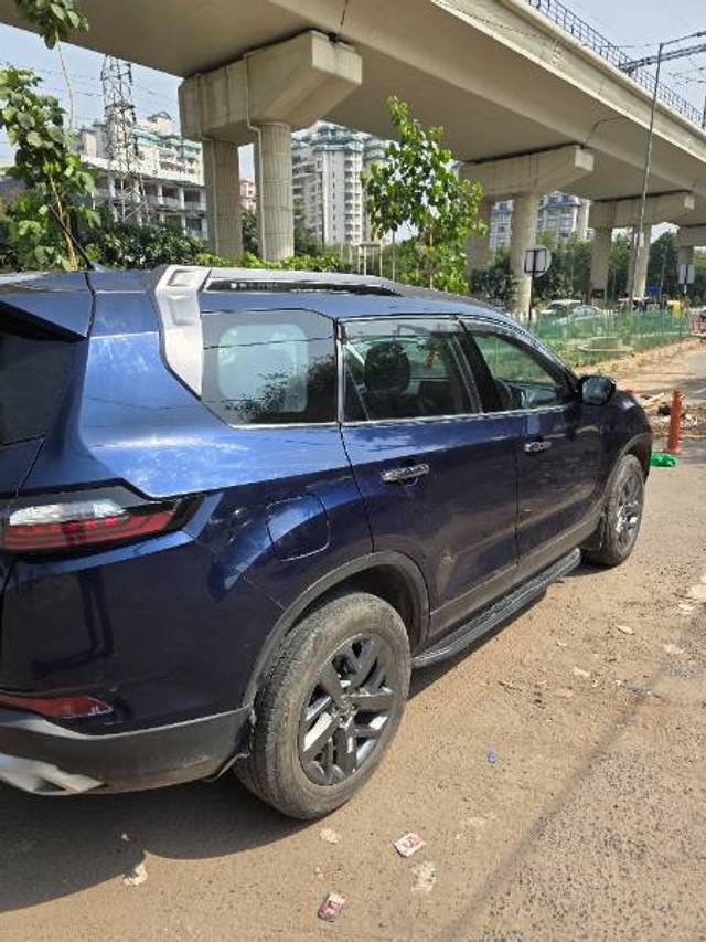 https://images10.gaadi.com/usedgaadi-sellcar/UsedCar/e59ae542a/18e76560-b30a-4d61-a66b-9cda73b633d5.jpg?imwidth=6401