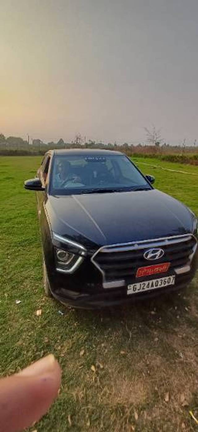 https://images10.gaadi.com/usedgaadi-sellcar/UsedCar/e59b78cea/40999149-c107-405c-945e-eee41a9b5af7.jpg?imwidth=6400