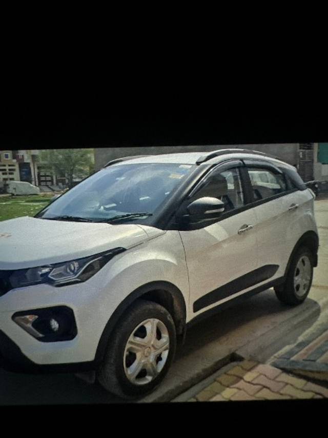 https://images10.gaadi.com/usedgaadi-sellcar/UsedCar/e59bde41a/ba87aa63-a2f9-4bce-92f3-5f8b41018d39.jpg?imwidth=6400