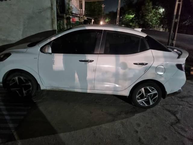https://images10.gaadi.com/usedgaadi-sellcar/UsedCar/e59c1092a/33265309-5514-4d44-a66e-be7fbbc27185.jpg?imwidth=6402
