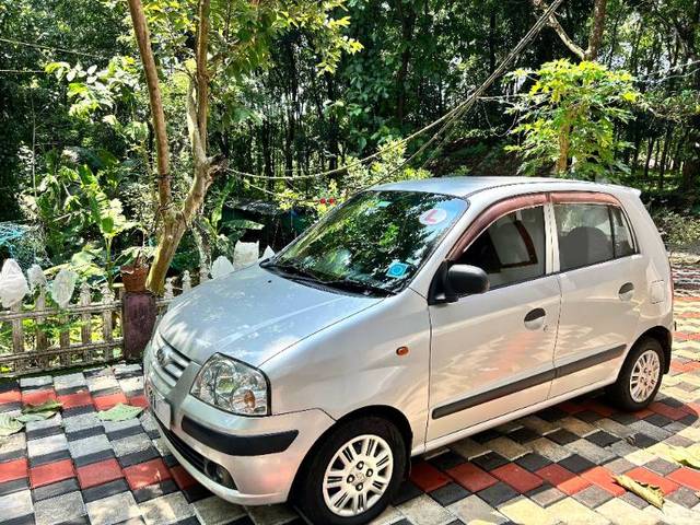 https://images10.gaadi.com/usedgaadi-sellcar/UsedCar/e59c5e2ca/efba8002-c635-47a6-a172-f82c9dea489e.jpeg?imwidth=6400