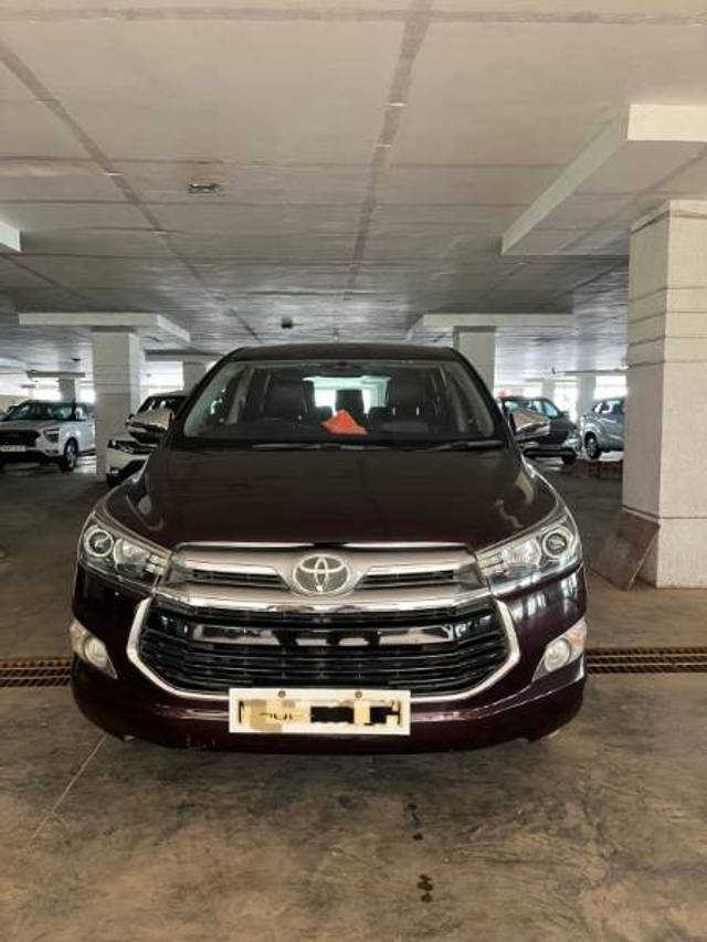https://images10.gaadi.com/usedgaadi-sellcar/UsedCar/e59ceca2a/d844fd43-629e-45dd-bef2-e0ac7109a94d.jpg?imwidth=6400