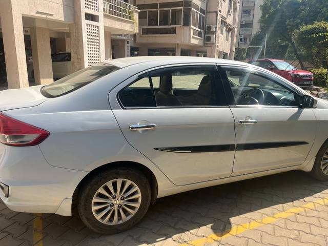 https://images10.gaadi.com/usedgaadi-sellcar/UsedCar/e59da8f0a/8f37c829-9314-4a50-b6a6-b6ac65670fcb.jpeg?imwidth=6402