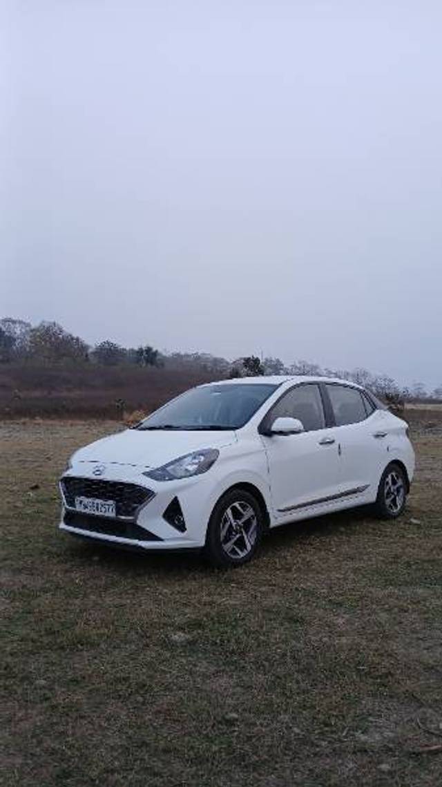 https://images10.gaadi.com/usedgaadi-sellcar/UsedCar/e59ddd05a/0bb146ad-9b89-4716-a9e4-fff2f25e2935.jpg?imwidth=6401