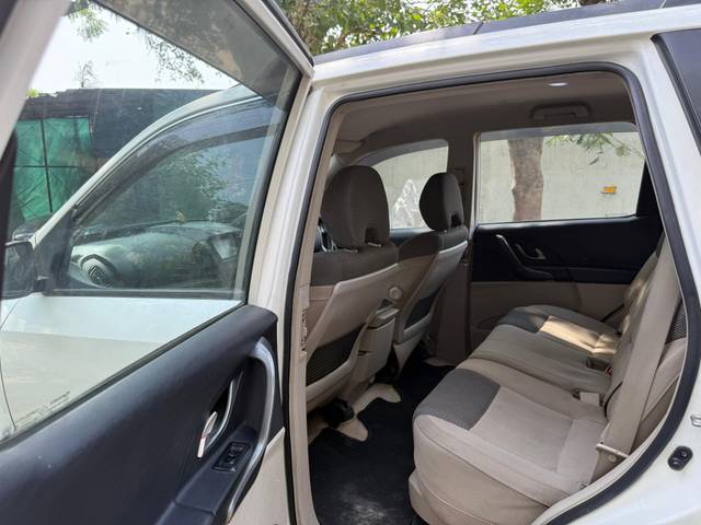 https://images10.gaadi.com/usedgaadi-sellcar/UsedCar/e59e889ca/6b68bf16-7ecf-43a1-9d66-ea9266bd6a74.jpeg?imwidth=6400