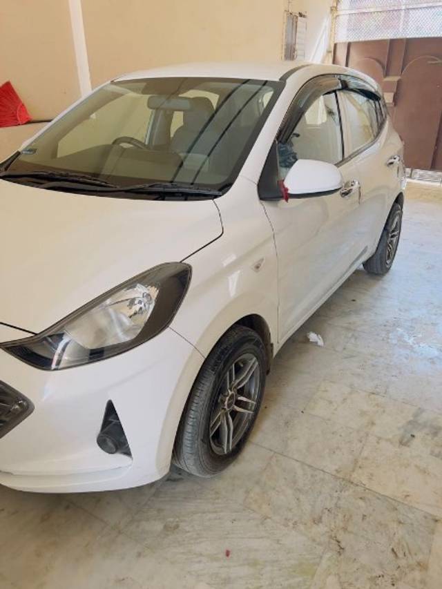 https://images10.gaadi.com/usedgaadi-sellcar/UsedCar/e59f67b5a/31d81db5-2f8a-4c07-9e5c-53a12c6026e6.jpeg?imwidth=6400