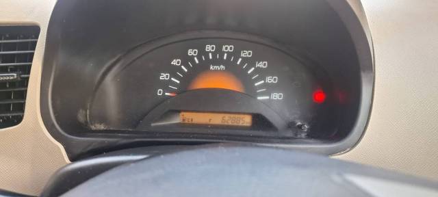https://images10.gaadi.com/usedgaadi-sellcar/UsedCar/e5a042bba/1b63ebde-5e9e-4643-a639-a579051a6c6e.jpg?imwidth=6402