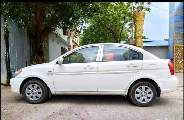https://images10.gaadi.com/usedgaadi-sellcar/UsedCar/e5a05115a/4fa00ba2-e567-4ff9-a5b0-9bb09f747ccc.jpg?imwidth=6401