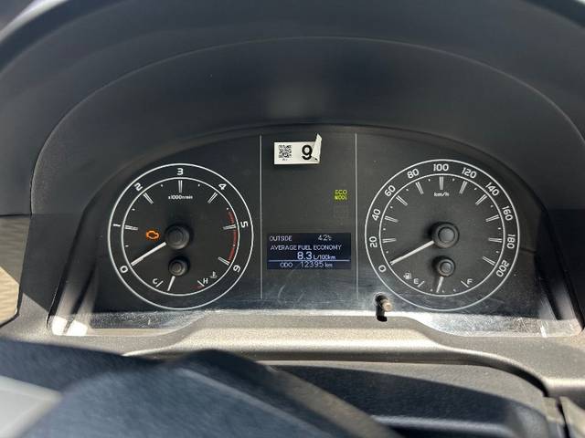 https://images10.gaadi.com/usedgaadi-sellcar/UsedCar/e5a092c2a/8464c2c4-f02a-49d7-9bf5-c2dd821d4053.jpeg?imwidth=6401