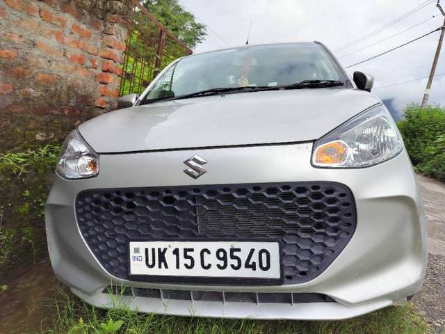 https://images10.gaadi.com/usedgaadi-sellcar/UsedCar/e5a0a910a/104e3219-4b84-45a5-b214-73347f60d428.jpg?imwidth=6400