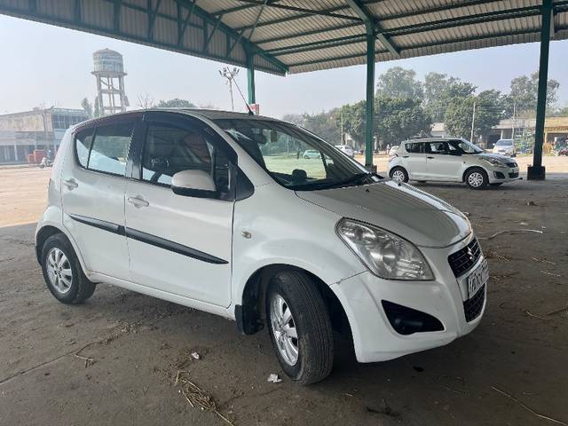 https://images10.gaadi.com/usedgaadi-sellcar/UsedCar/e5a0f0b0a/62a536ad-69c8-454c-8a4e-6b108ab80036.jpeg?imwidth=6400