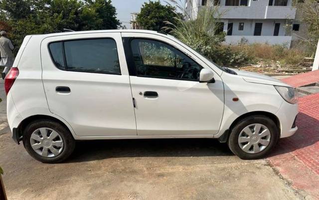 https://images10.gaadi.com/usedgaadi-sellcar/UsedCar/e5a20406a/220d3f5d-a2ba-460b-9c95-c9ea9a8cb59b.jpeg?imwidth=6400