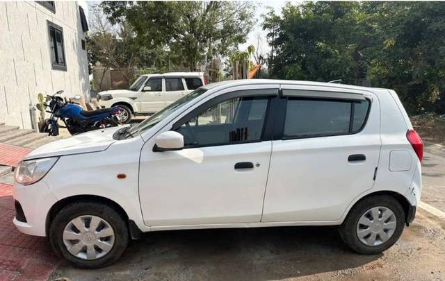 https://images10.gaadi.com/usedgaadi-sellcar/UsedCar/e5a20406a/675c9ced-12e7-4c26-a6b7-1c0a7e3e09f4.jpeg?imwidth=6402