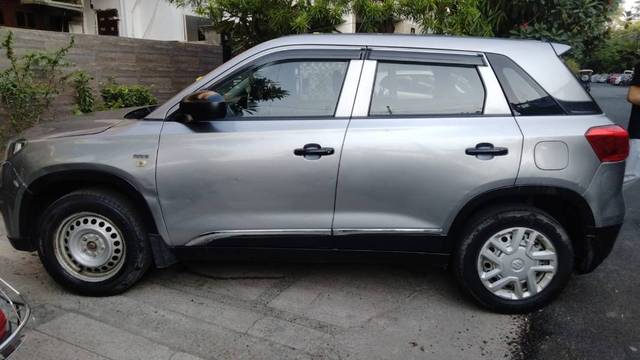 https://images10.gaadi.com/usedgaadi-sellcar/UsedCar/e5a213f8a/f46101bd-5e6a-4263-ab5e-5f6289b08f79.jpg?imwidth=6400