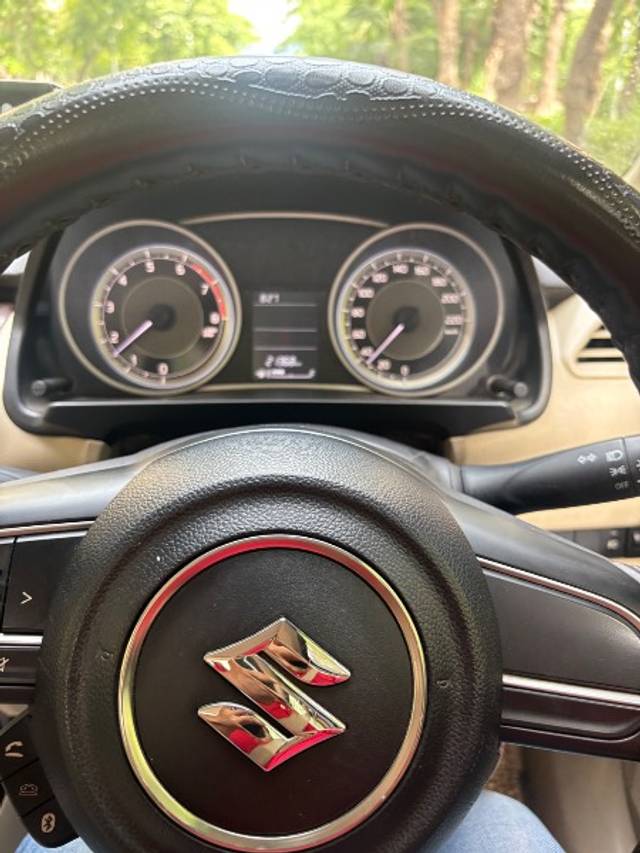 https://images10.gaadi.com/usedgaadi-sellcar/UsedCar/e5a2760fa/88a2af13-f8ca-4a45-8078-b2312aec2775.jpeg?imwidth=6401