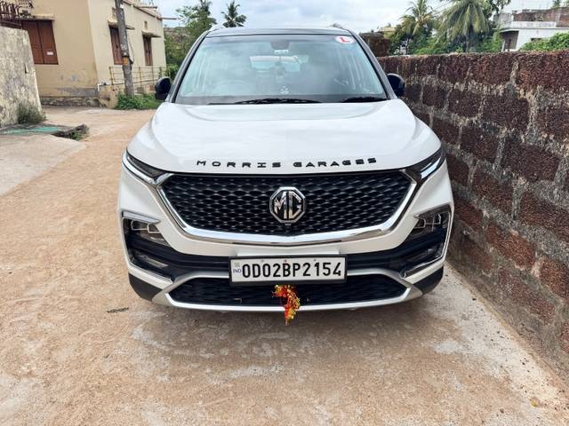 https://images10.gaadi.com/usedgaadi-sellcar/UsedCar/e5a29d2ba/fd203a32-65fb-4488-adab-bd22fc85c82b.jpeg?imwidth=6400