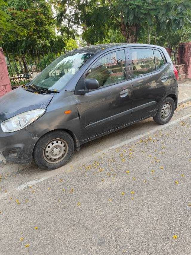 https://images10.gaadi.com/usedgaadi-sellcar/UsedCar/e5a2a43ea/4df8617c-a2b3-4525-a007-fd906f0c46c4.jpg?imwidth=6401