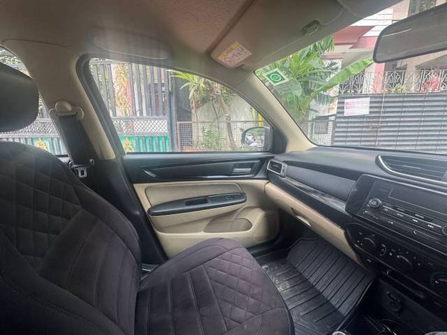 https://images10.gaadi.com/usedgaadi-sellcar/UsedCar/e5a2a681a/ee85746c-74e0-45d9-9524-a31d2d7f3ad2.jpg?imwidth=6401