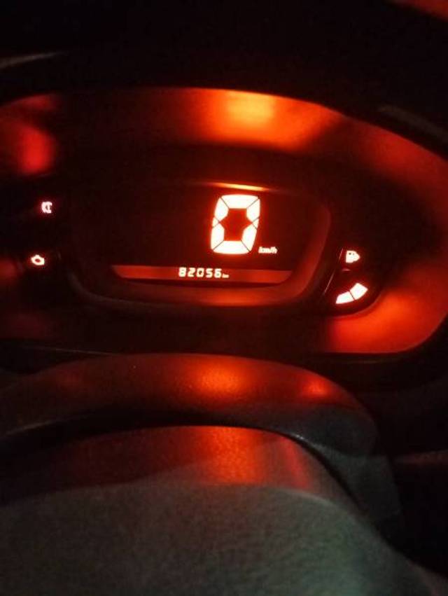 https://images10.gaadi.com/usedgaadi-sellcar/UsedCar/e5a2d09ca/f1551ce0-5417-491c-aec8-2928e36dbd79.jpg?imwidth=6401