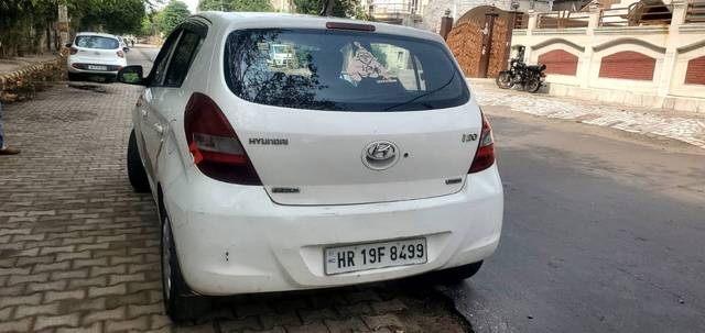 https://images10.gaadi.com/usedgaadi-sellcar/UsedCar/e5a2fc58a/0b6c67de-5b1b-4152-b2dc-63152bddd478.jpg?imwidth=6402