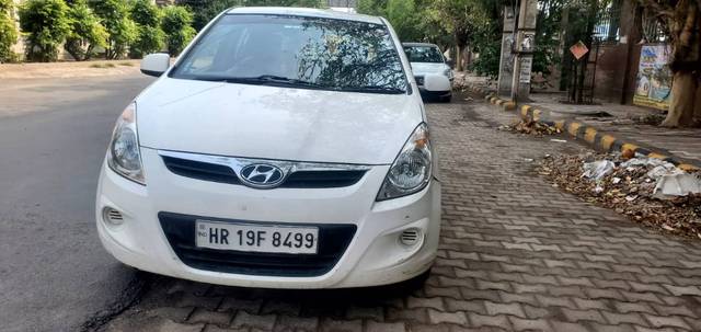 https://images10.gaadi.com/usedgaadi-sellcar/UsedCar/e5a2fc58a/dd5feb9e-2aa0-4247-a7a1-0dfd7db55c67.jpg?imwidth=6400