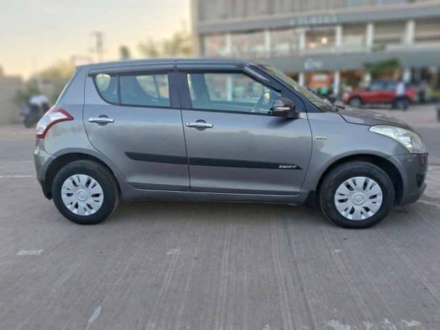 https://images10.gaadi.com/usedgaadi-sellcar/UsedCar/e5a35892a/1cf6e12a-379a-4607-a488-af0554fe7ca0.jpg?imwidth=6401