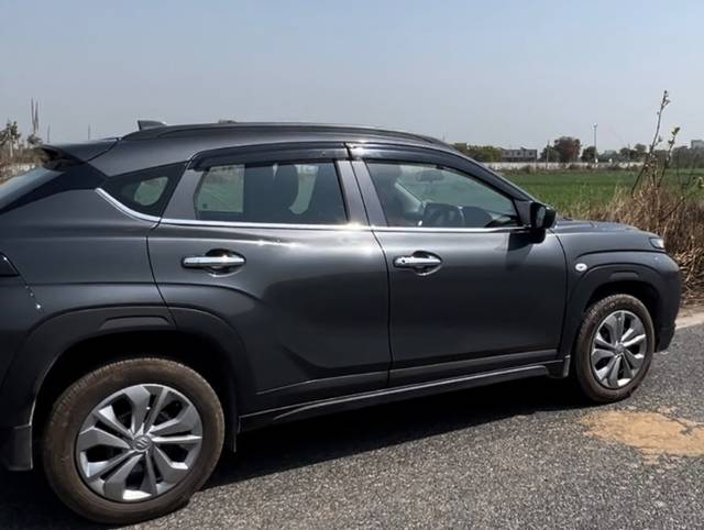 https://images10.gaadi.com/usedgaadi-sellcar/UsedCar/e5a35f36a/b92e71bf-9ea5-4990-a19e-09c627a9ed35.jpeg?imwidth=6401