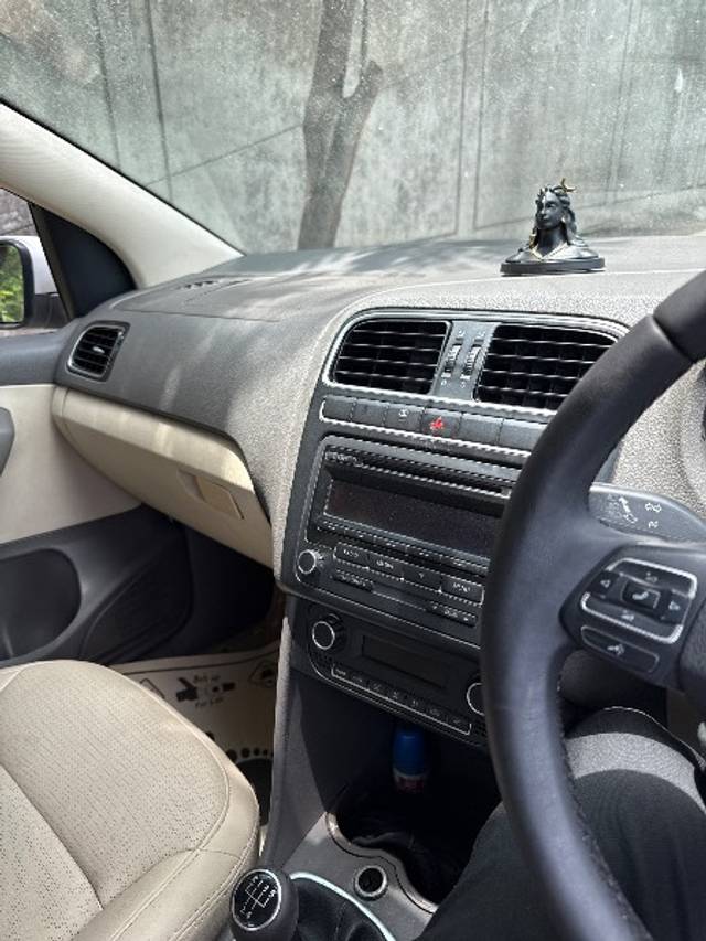 https://images10.gaadi.com/usedgaadi-sellcar/UsedCar/e5a36cd3a/be66376d-41c1-423b-91f4-1397dd71bcb9.jpg?imwidth=6402