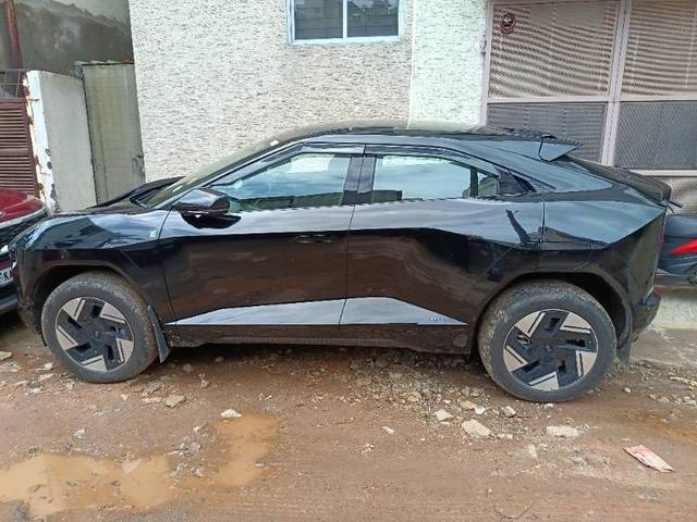 https://images10.gaadi.com/usedgaadi-sellcar/UsedCar/e5a39808a/80e54aaa-19c0-4f66-b061-03a535991c85.jpg?imwidth=6400