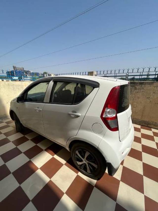 https://images10.gaadi.com/usedgaadi-sellcar/UsedCar/e5a3ca7da/d7910f1c-5d13-439a-9f40-fe1a898ecb18.jpg?imwidth=6402