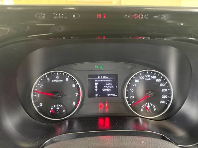 https://images10.gaadi.com/usedgaadi-sellcar/UsedCar/e5a3f659a/710bfe6a-58dd-493d-a1a7-a45509ace5de.jpeg?imwidth=6401