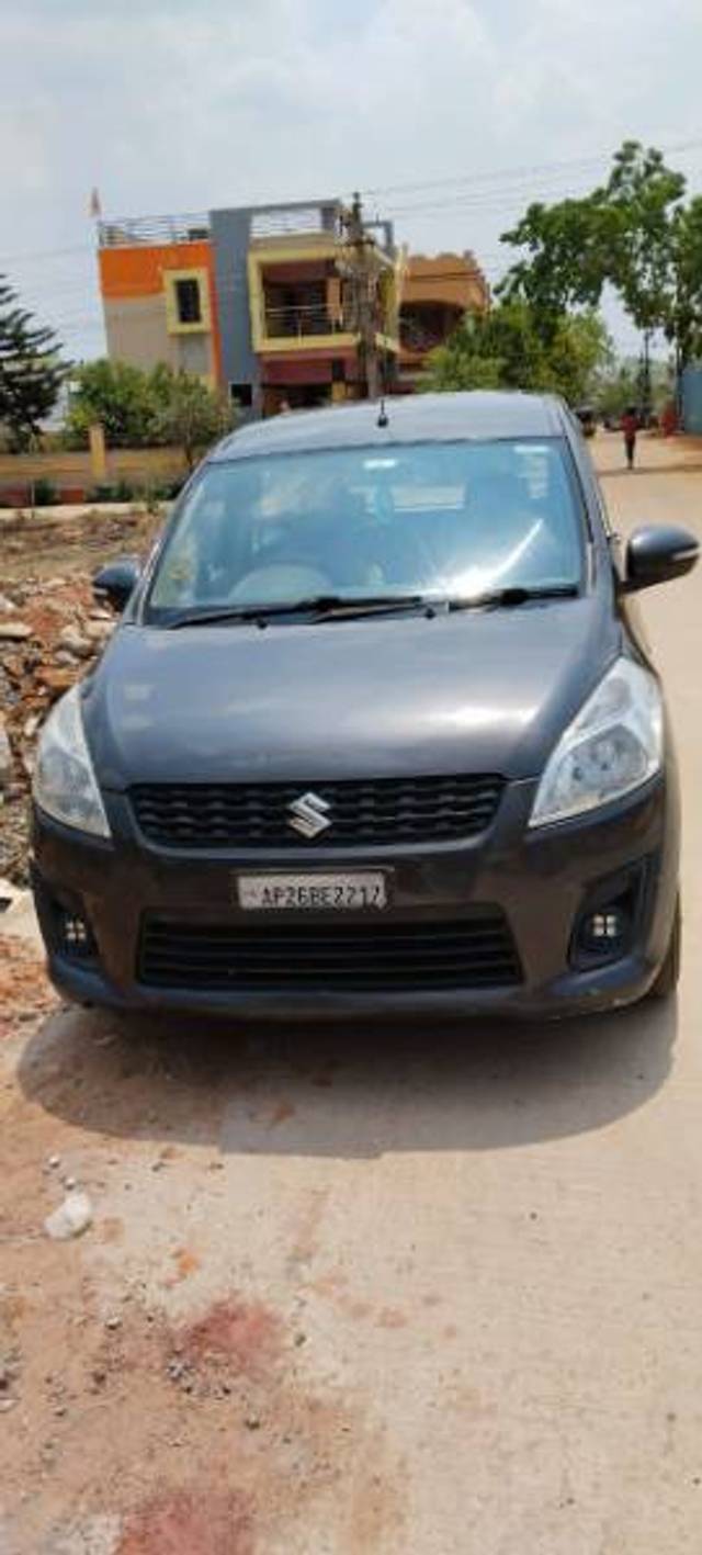 https://images10.gaadi.com/usedgaadi-sellcar/UsedCar/e5a4123ca/36e8eaea-0c8f-47d9-a1d8-b88f04f14984.jpg?imwidth=6400