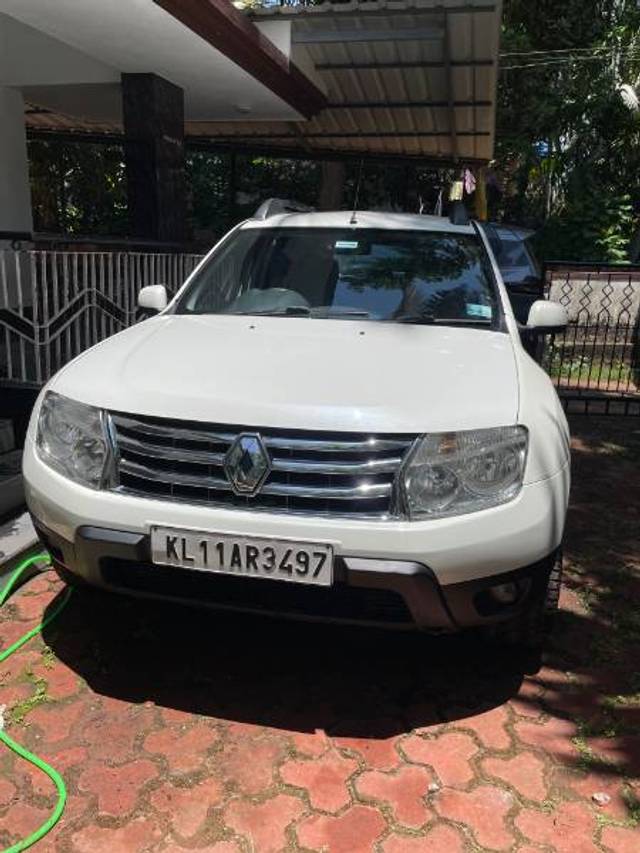 https://images10.gaadi.com/usedgaadi-sellcar/UsedCar/e5a4341aa/fa15a66b-f2c0-429f-9108-c34ed3e22703.jpeg?imwidth=6400