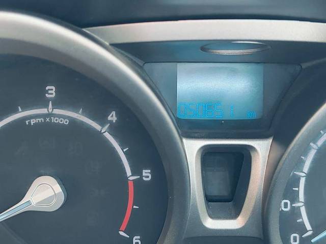https://images10.gaadi.com/usedgaadi-sellcar/UsedCar/e5a436faa/bede9706-4ce1-404b-bdce-6486ba961cc5.jpg?imwidth=6401