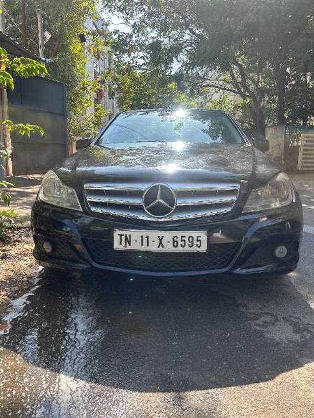 https://images10.gaadi.com/usedgaadi-sellcar/UsedCar/e5a49fc7a/3df6a907-d941-40eb-b686-6824b31fa0df.jpeg?imwidth=6400