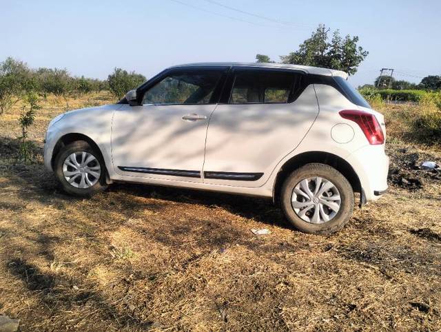 https://images10.gaadi.com/usedgaadi-sellcar/UsedCar/e5a4f6aca/22382122-c584-4ed3-8d35-44aa5d9f355f.jpg?imwidth=6401