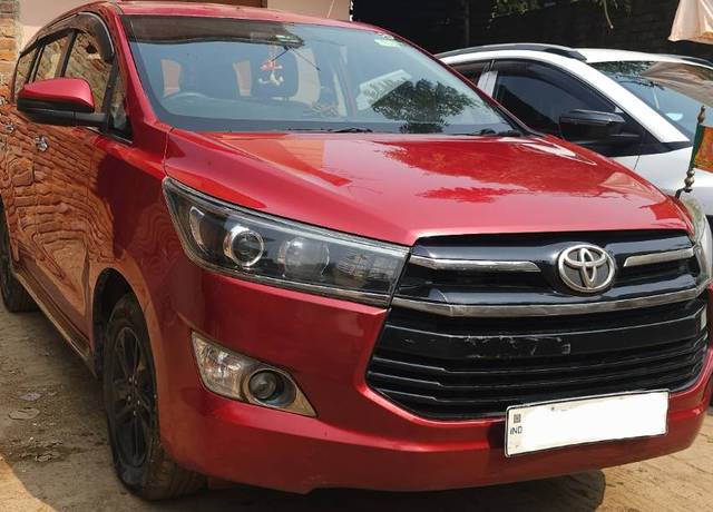 https://images10.gaadi.com/usedgaadi-sellcar/UsedCar/e5a66a69a/7f5dc85d-7dba-4a8f-8f52-bbaa2e601ac5.jpg?imwidth=6400