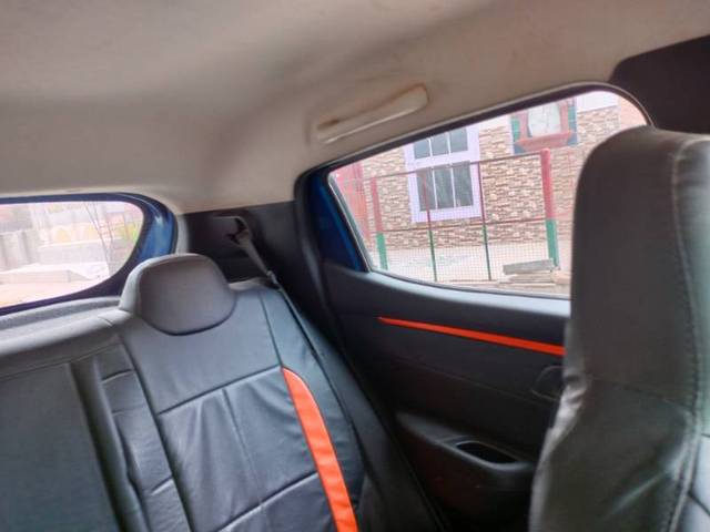 https://images10.gaadi.com/usedgaadi-sellcar/UsedCar/e5a6cfa9a/7aefb43c-6b14-44fd-96f8-f37fd69d70d6.jpg?imwidth=6401