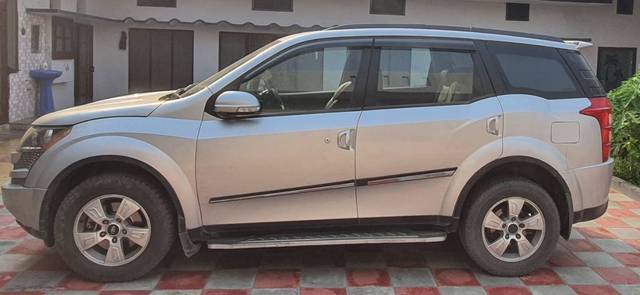 https://images10.gaadi.com/usedgaadi-sellcar/UsedCar/e5a76a2ba/7e9f14aa-718c-4a26-aa18-8bde942b008f.jpg?imwidth=6401