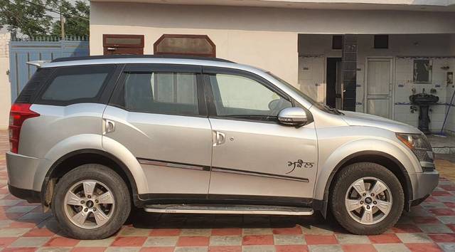https://images10.gaadi.com/usedgaadi-sellcar/UsedCar/e5a76a2ba/fecd0599-70b9-473f-8fa4-bcc748829bf1.jpg?imwidth=6400