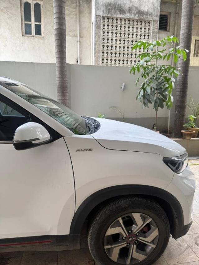 https://images10.gaadi.com/usedgaadi-sellcar/UsedCar/e5a7a600a/20b1c4f2-3109-431d-8021-757ad941ccc3.jpeg?imwidth=6401