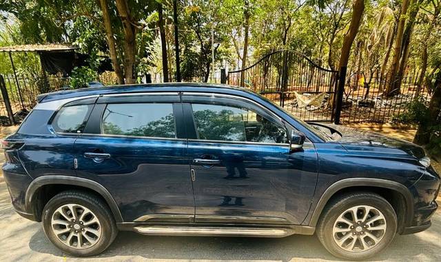 https://images10.gaadi.com/usedgaadi-sellcar/UsedCar/e5a7b7b3a/9c0d90de-3094-4f20-b354-99d48f8cb3df.jpeg?imwidth=6400