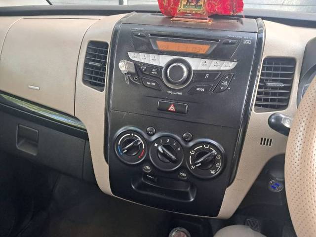 https://images10.gaadi.com/usedgaadi-sellcar/UsedCar/e5a81286a/783572d9-1fe6-4c0f-92ab-29944f233e5f.jpg?imwidth=6402