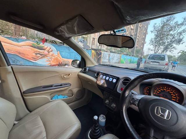 https://images10.gaadi.com/usedgaadi-sellcar/UsedCar/e5a83706a/1bd7f1e7-ee55-4df9-a56b-fef53d9019bc.jpg?imwidth=6402
