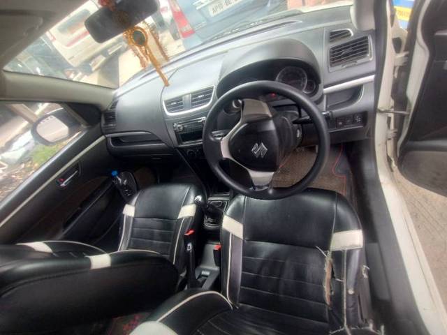 https://images10.gaadi.com/usedgaadi-sellcar/UsedCar/e5a83ee2a/2f91d002-a8b6-430b-beba-0a1e6261553d.jpg?imwidth=6402